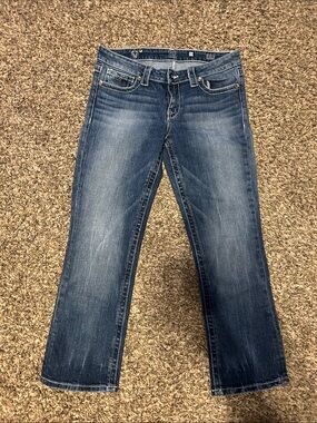 D9 Capris